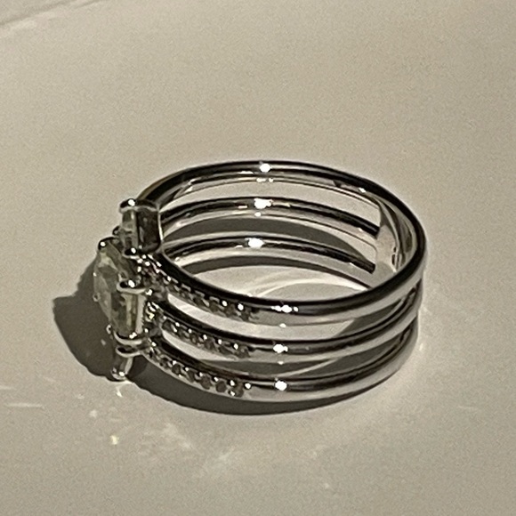 BP RING SIZE 9 💚 - Picture 2 of 4